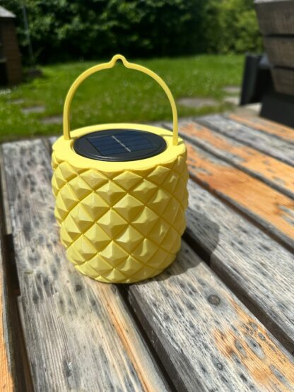 led-laterne_solar-ananas_dunkel